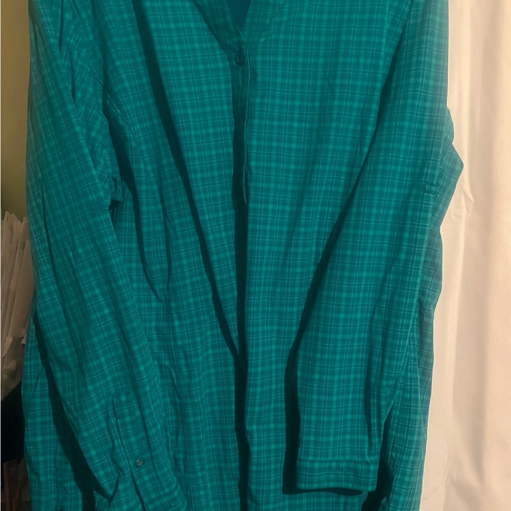 Duluth Trading‎ Co Teal Plaid Blouse - Picture 6 of 9